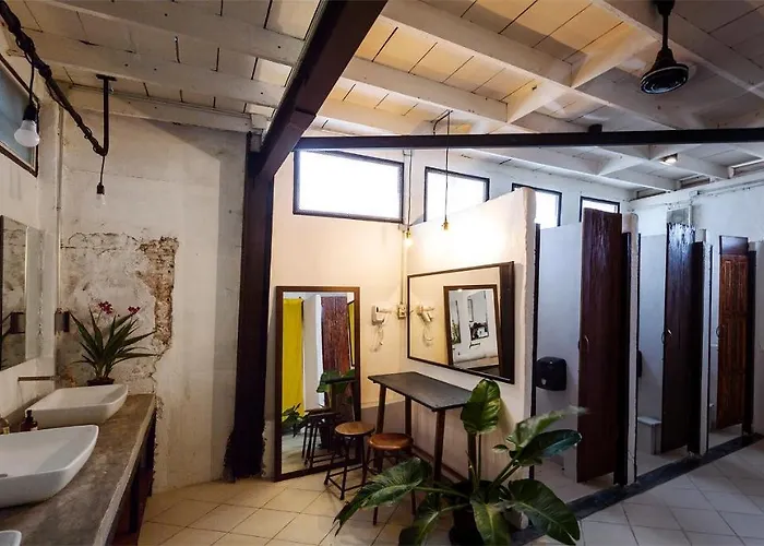 ゲストハウス Kanvela House